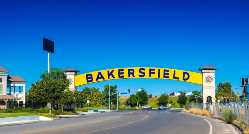 how much is title insurance in bakersfield